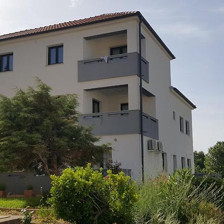 Studios Artemis Baška Buitenkant foto