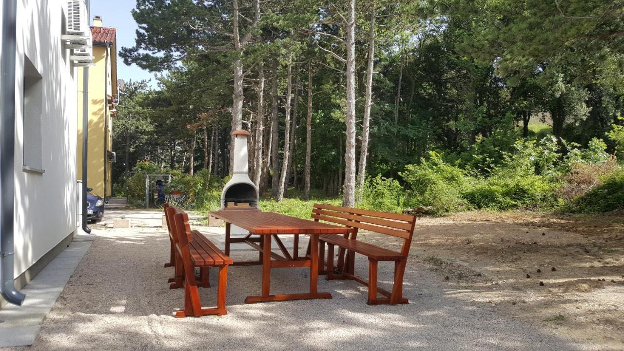 Studios Artemis Baška Buitenkant foto