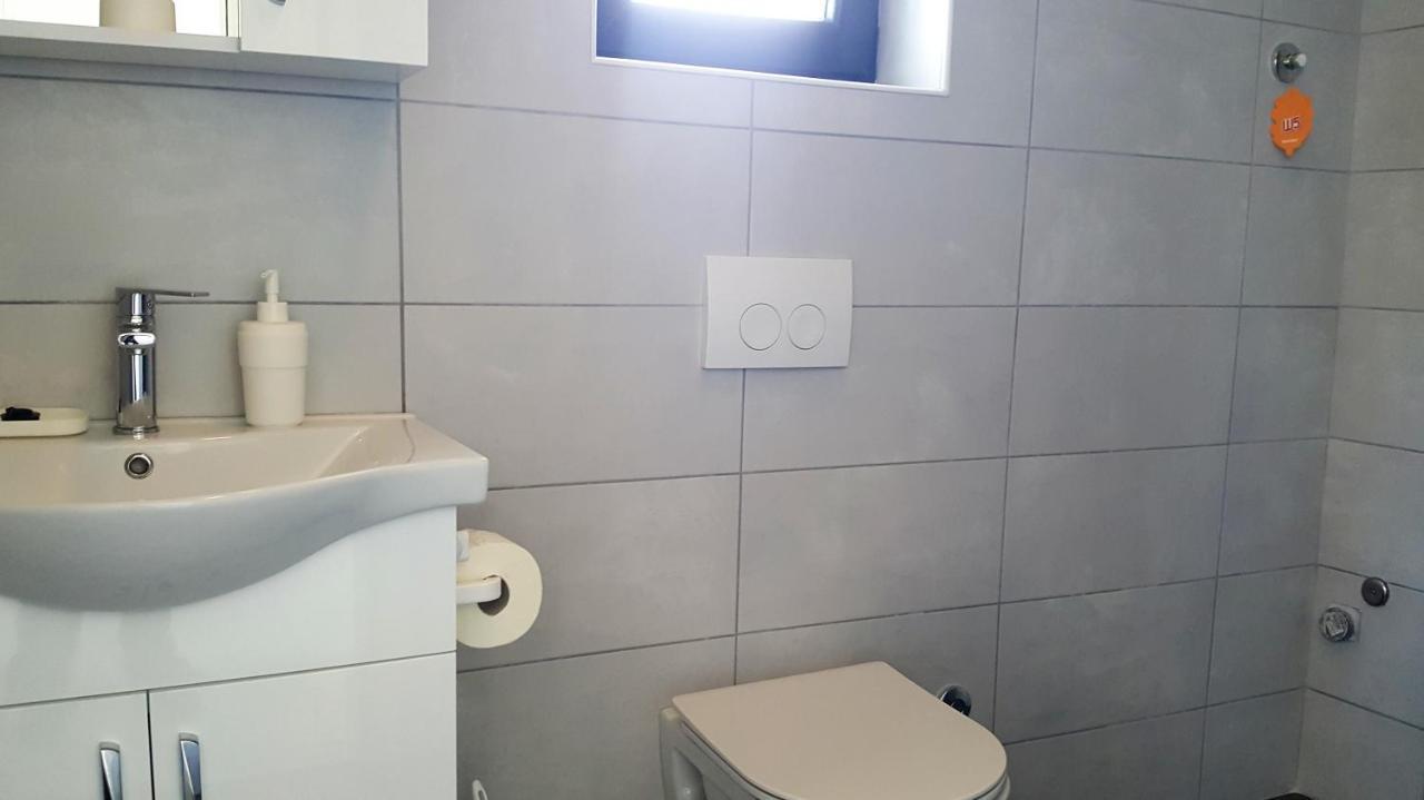Studios Artemis Baška Buitenkant foto